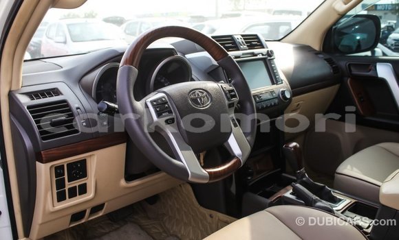 Acheter Import Voiture Toyota Prado Blanc à Import - Dubai, Grande Comore Acheter Import Voiture Toyota Prado Blanc à Import - Dubai, Grande Comore