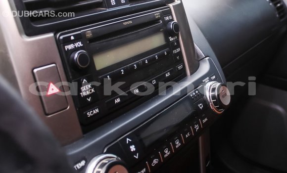 Acheter Import Voiture Toyota Prado Blanc à Import - Dubai, Grande Comore Acheter Import Voiture Toyota Prado Blanc à Import - Dubai, Grande Comore
