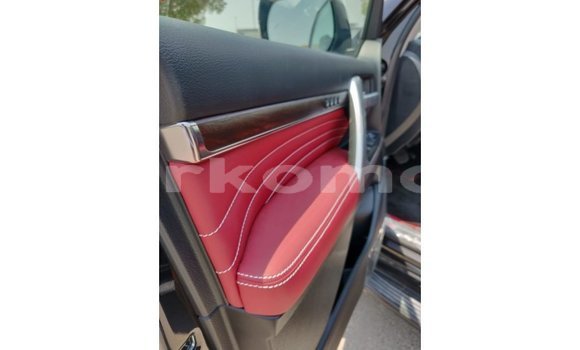 Buy Import Toyota Land Cruiser Black Car in Import - Dubai in Great Comore Buy Import Toyota Land Cruiser Black Car in Import - Dubai in Great Comore