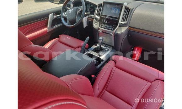 Buy Import Toyota Land Cruiser Black Car in Import - Dubai in Great Comore Buy Import Toyota Land Cruiser Black Car in Import - Dubai in Great Comore