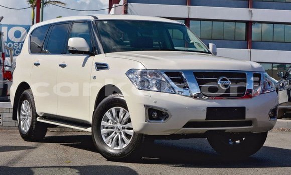 Buy Import Nissan Patrol White Car in Import - Dubai in Great Comore Buy Import Nissan Patrol White Car in Import - Dubai in Great Comore