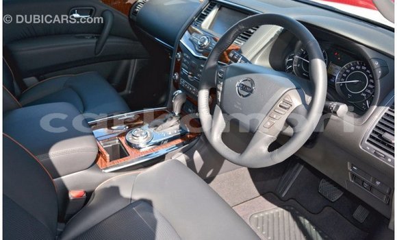 Buy Import Nissan Patrol White Car in Import - Dubai in Great Comore Buy Import Nissan Patrol White Car in Import - Dubai in Great Comore