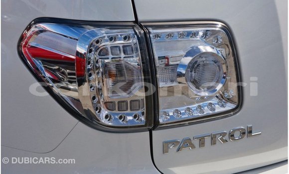 Buy Import Nissan Patrol White Car in Import - Dubai in Great Comore Buy Import Nissan Patrol White Car in Import - Dubai in Great Comore