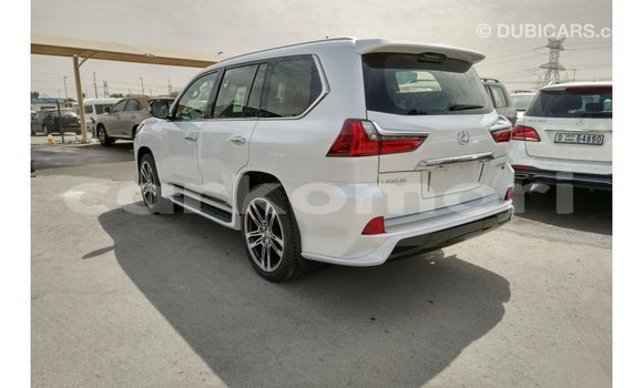 Buy Import Lexus LX White Car in Import - Dubai in Great Comore Buy Import Lexus LX White Car in Import - Dubai in Great Comore