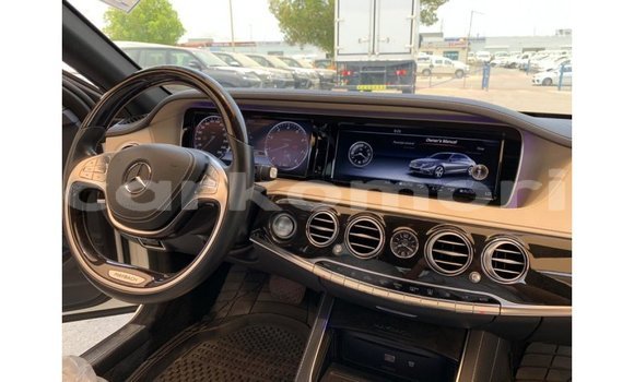Buy Import Mercedes-Benz 190 White Car in Import - Dubai in Great Comore Buy Import Mercedes-Benz 190 White Car in Import - Dubai in Great Comore