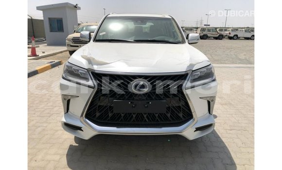 Buy Import Lexus LX White Car in Import - Dubai in Great Comore Buy Import Lexus LX White Car in Import - Dubai in Great Comore