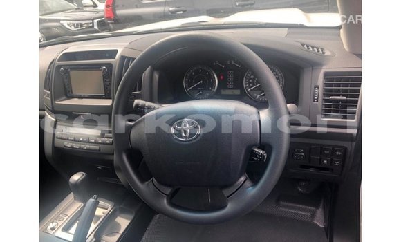 Buy Import Toyota Land Cruiser Black Car in Import - Dubai in Great Comore Buy Import Toyota Land Cruiser Black Car in Import - Dubai in Great Comore