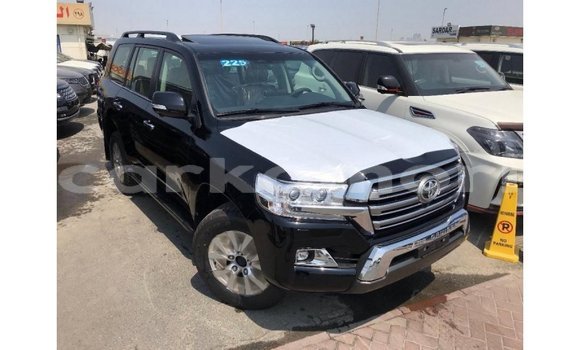 Buy Import Toyota Land Cruiser Black Car in Import - Dubai in Great Comore