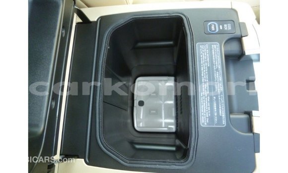 Acheter Import Voiture Toyota Land Cruiser Noir à Import - Dubai, Grande Comore Acheter Import Voiture Toyota Land Cruiser Noir à Import - Dubai, Grande Comore