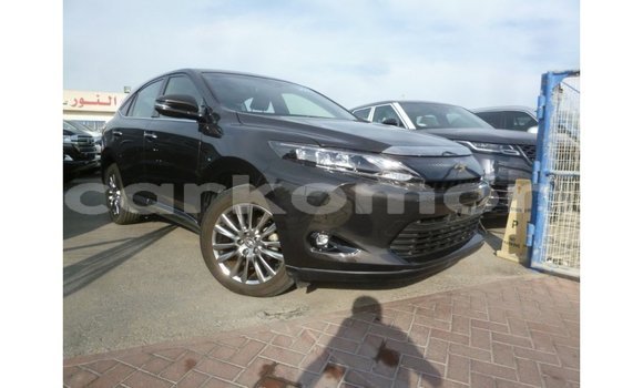 Buy Import Toyota Harrier Black Car in Import - Dubai in Great Comore