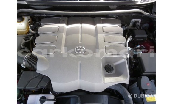 Acheter Import Voiture Toyota Land Cruiser Autre à Import - Dubai, Grande Comore Acheter Import Voiture Toyota Land Cruiser Autre à Import - Dubai, Grande Comore