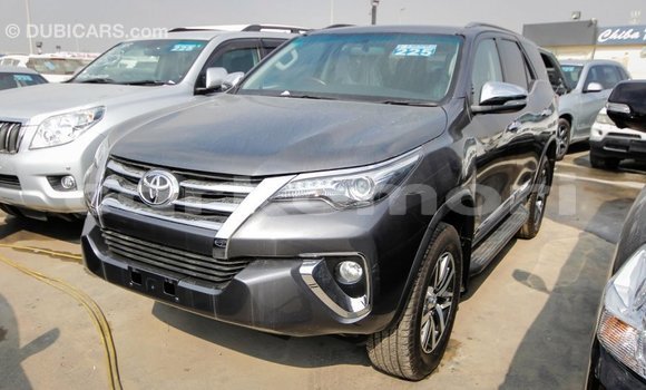 Acheter Import Voiture Toyota Fortuner Autre à Import - Dubai, Grande Comore Acheter Import Voiture Toyota Fortuner Autre à Import - Dubai, Grande Comore