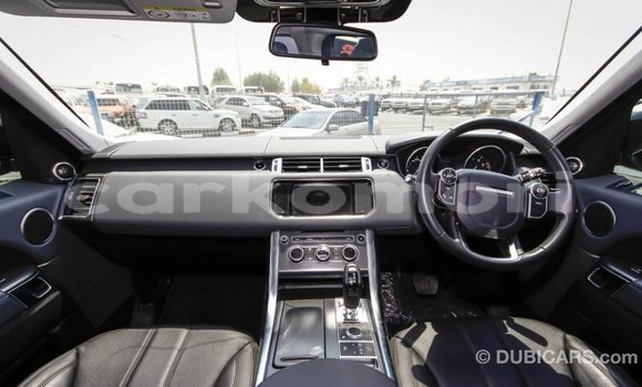 Acheter Import Voiture Land Rover Range Rover Noir à Import - Dubai, Grande Comore Acheter Import Voiture Land Rover Range Rover Noir à Import - Dubai, Grande Comore