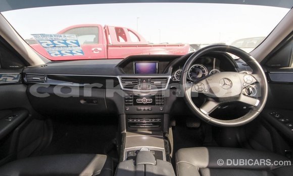 Buy Import Mercedes-Benz 200 White Car in Import - Dubai in Great Comore Buy Import Mercedes-Benz 200 White Car in Import - Dubai in Great Comore