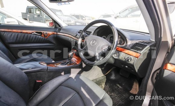 Acheter Import Voiture Mercedes-Benz 200 Autre à Import - Dubai, Grande Comore Acheter Import Voiture Mercedes-Benz 200 Autre à Import - Dubai, Grande Comore