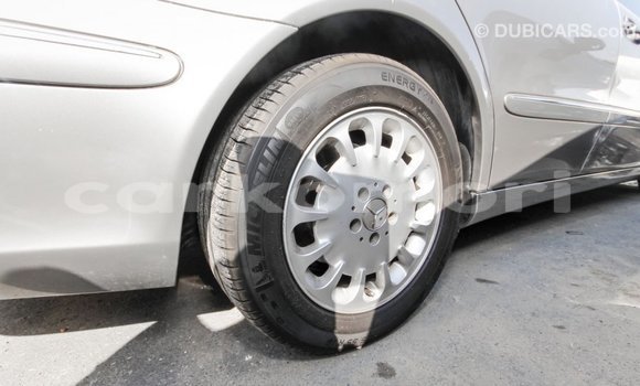 Acheter Import Voiture Mercedes-Benz 200 Autre à Import - Dubai, Grande Comore Acheter Import Voiture Mercedes-Benz 200 Autre à Import - Dubai, Grande Comore