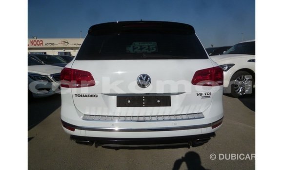 Buy Import Volkswagen Touareg White Car in Import - Dubai in Great Comore Buy Import Volkswagen Touareg White Car in Import - Dubai in Great Comore