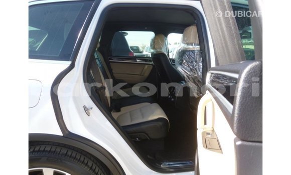 Buy Import Volkswagen Touareg White Car in Import - Dubai in Great Comore Buy Import Volkswagen Touareg White Car in Import - Dubai in Great Comore