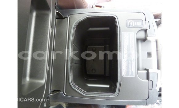 Acheter Import Voiture Toyota Land Cruiser Autre à Import - Dubai, Grande Comore Acheter Import Voiture Toyota Land Cruiser Autre à Import - Dubai, Grande Comore