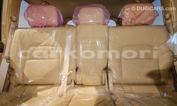 Acheter Import Voiture Toyota Land Cruiser Noir à Import - Dubai, Grande Comore Acheter Import Voiture Toyota Land Cruiser Noir à Import - Dubai, Grande Comore