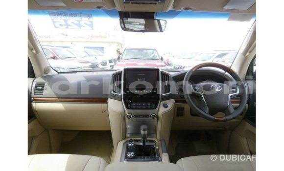 Acheter Import Voiture Toyota Land Cruiser Autre à Import - Dubai, Grande Comore Acheter Import Voiture Toyota Land Cruiser Autre à Import - Dubai, Grande Comore