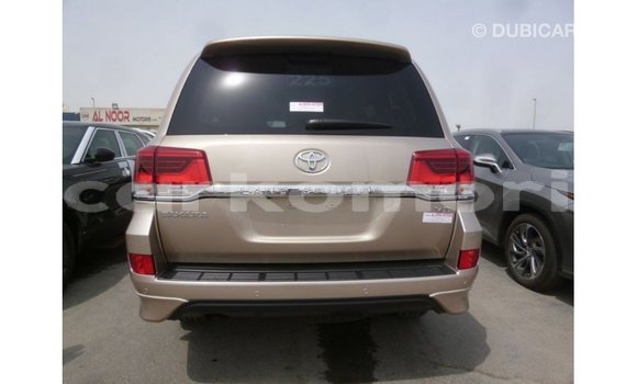 Acheter Import Voiture Toyota Land Cruiser Autre à Import - Dubai, Grande Comore Acheter Import Voiture Toyota Land Cruiser Autre à Import - Dubai, Grande Comore