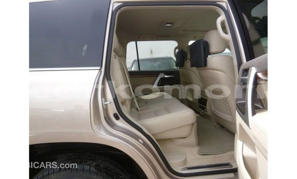 Acheter Import Voiture Toyota Land Cruiser Autre à Import - Dubai, Grande Comore Acheter Import Voiture Toyota Land Cruiser Autre à Import - Dubai, Grande Comore