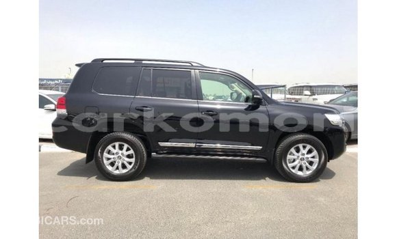 Buy Import Toyota Land Cruiser Black Car in Import - Dubai in Great Comore Buy Import Toyota Land Cruiser Black Car in Import - Dubai in Great Comore