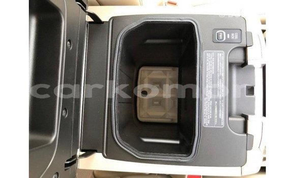 Buy Import Toyota Land Cruiser Black Car in Import - Dubai in Great Comore Buy Import Toyota Land Cruiser Black Car in Import - Dubai in Great Comore