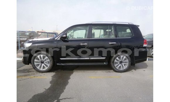 Acheter Import Voiture Toyota Land Cruiser Noir à Import - Dubai, Grande Comore Acheter Import Voiture Toyota Land Cruiser Noir à Import - Dubai, Grande Comore