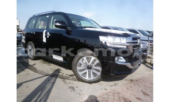 Buy Import Toyota Land Cruiser Black Car in Import - Dubai in Great Comore