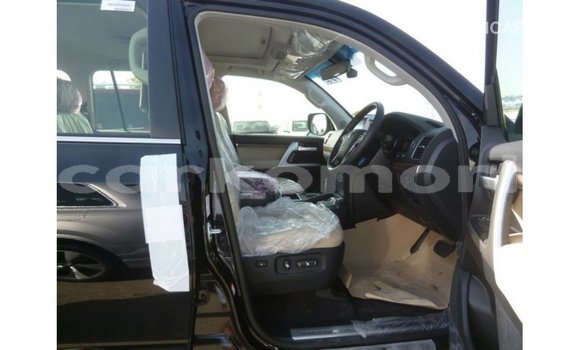 Buy Import Toyota Land Cruiser Black Car in Import - Dubai in Great Comore Buy Import Toyota Land Cruiser Black Car in Import - Dubai in Great Comore