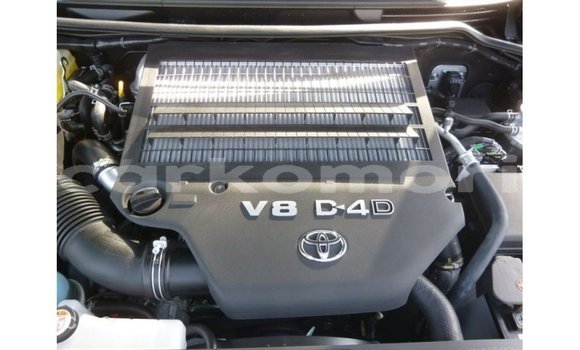 Buy Import Toyota Land Cruiser Black Car in Import - Dubai in Great Comore Buy Import Toyota Land Cruiser Black Car in Import - Dubai in Great Comore