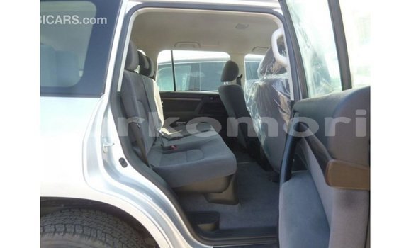 Buy Import Toyota Land Cruiser Other Car in Import - Dubai in Great Comore Buy Import Toyota Land Cruiser Other Car in Import - Dubai in Great Comore