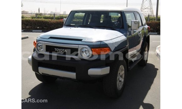 Buy Import Toyota FJ Cruiser Blue Car in Import - Dubai in Great Comore Buy Import Toyota FJ Cruiser Blue Car in Import - Dubai in Great Comore