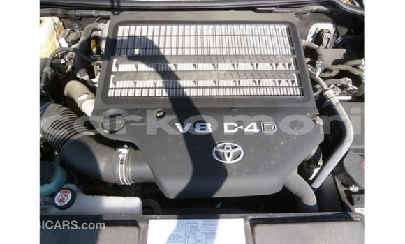 Buy Import Toyota Land Cruiser Other Car in Import - Dubai in Great Comore Buy Import Toyota Land Cruiser Other Car in Import - Dubai in Great Comore