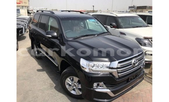 Acheter Import Voiture Toyota Land Cruiser Noir à Import - Dubai, Grande Comore Acheter Import Voiture Toyota Land Cruiser Noir à Import - Dubai, Grande Comore