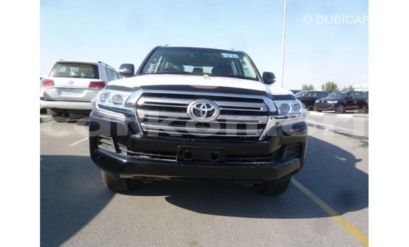 Acheter Import Voiture Toyota Land Cruiser Noir à Import - Dubai, Grande Comore Acheter Import Voiture Toyota Land Cruiser Noir à Import - Dubai, Grande Comore