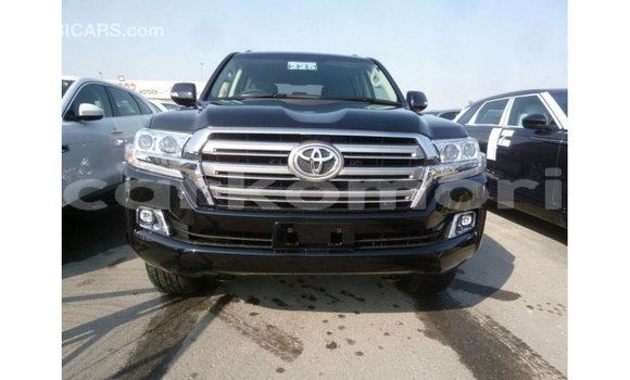 Acheter Import Voiture Toyota Land Cruiser Noir à Import - Dubai, Grande Comore Acheter Import Voiture Toyota Land Cruiser Noir à Import - Dubai, Grande Comore