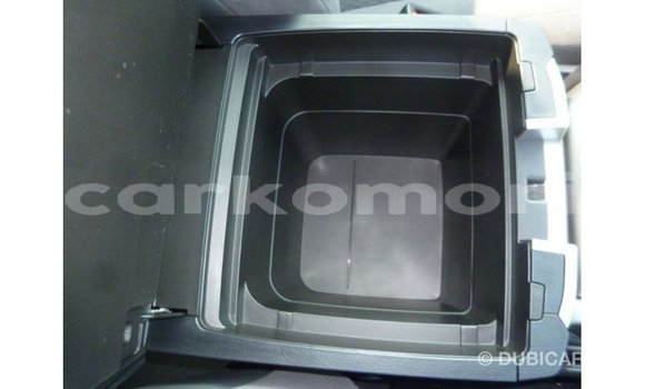 Acheter Import Voiture Toyota Land Cruiser Noir à Import - Dubai, Grande Comore Acheter Import Voiture Toyota Land Cruiser Noir à Import - Dubai, Grande Comore