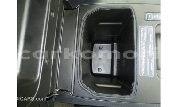 Acheter Import Voiture Toyota Land Cruiser Noir à Import - Dubai, Grande Comore Acheter Import Voiture Toyota Land Cruiser Noir à Import - Dubai, Grande Comore