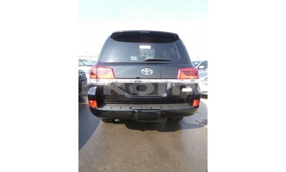 Buy Import Toyota Land Cruiser Black Car in Import - Dubai in Great Comore Buy Import Toyota Land Cruiser Black Car in Import - Dubai in Great Comore