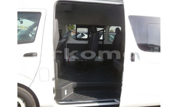 Buy Import Toyota Hiace White Car in Import - Dubai in Great Comore Buy Import Toyota Hiace White Car in Import - Dubai in Great Comore
