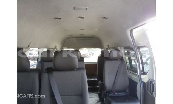 Buy Import Toyota Hiace White Car in Import - Dubai in Great Comore Buy Import Toyota Hiace White Car in Import - Dubai in Great Comore