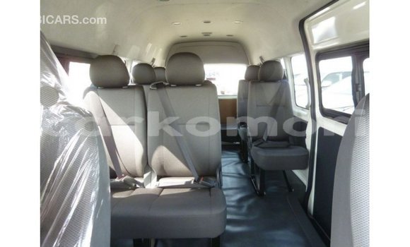Buy Import Toyota Hiace White Car in Import - Dubai in Great Comore Buy Import Toyota Hiace White Car in Import - Dubai in Great Comore
