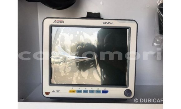 Acheter Import Voiture Toyota Hiace Blanc à Import - Dubai, Grande Comore Acheter Import Voiture Toyota Hiace Blanc à Import - Dubai, Grande Comore