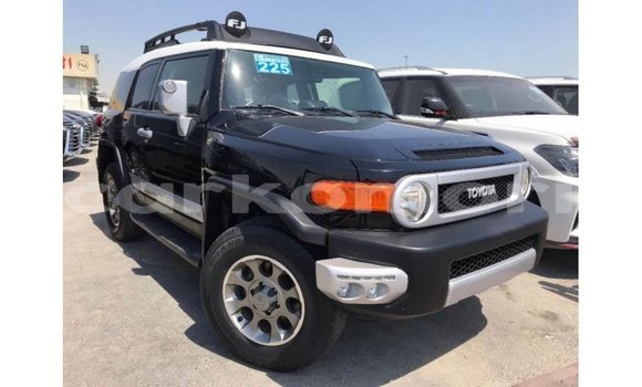 Acheter Import Voiture Toyota FJ Cruiser Noir à Import - Dubai, Grande Comore Acheter Import Voiture Toyota FJ Cruiser Noir à Import - Dubai, Grande Comore