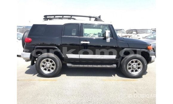 Acheter Import Voiture Toyota FJ Cruiser Noir à Import - Dubai, Grande Comore Acheter Import Voiture Toyota FJ Cruiser Noir à Import - Dubai, Grande Comore