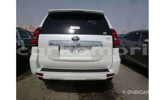 Acheter Import Voiture Toyota Prado Blanc à Import - Dubai, Grande Comore Acheter Import Voiture Toyota Prado Blanc à Import - Dubai, Grande Comore