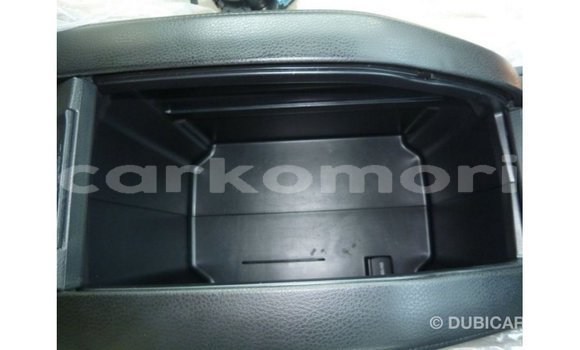 Acheter Import Voiture Toyota Kluger Blanc à Import - Dubai, Grande Comore Acheter Import Voiture Toyota Kluger Blanc à Import - Dubai, Grande Comore